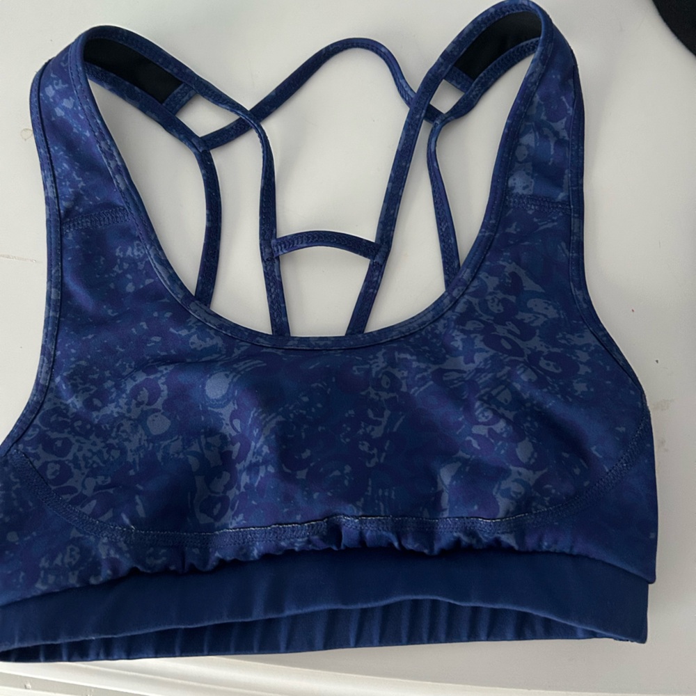 Sports bra